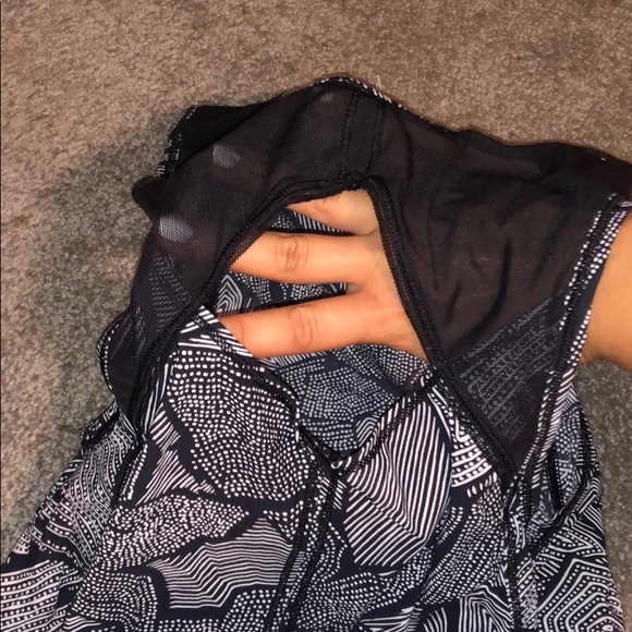 lululemon tank top - Picture 3 of 3